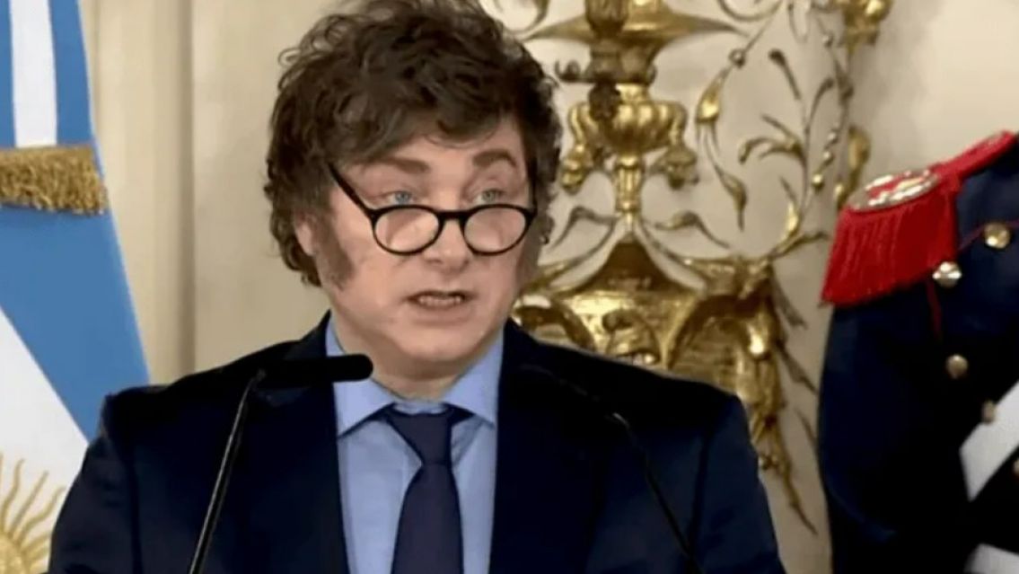 ¿A qué hora será la cadena nacional de Milei para explicar los vetos?