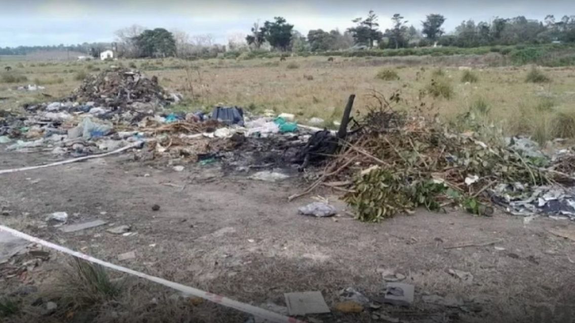 Encontraron un cuerpo en un descampado: los escalofriantes detalles
