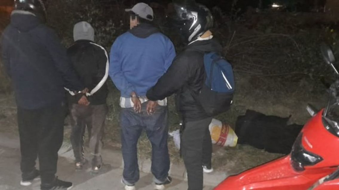 Atraparon a dos peligrosos delincuentes en Bajo la Viña