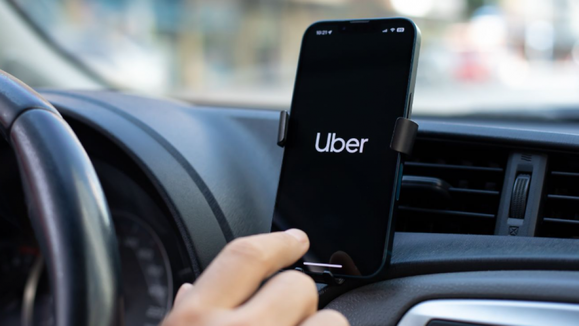 Denuncian intento de secuestro en viaje de Uber