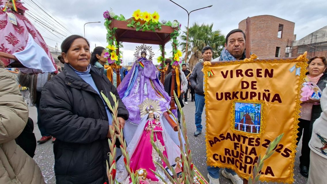 Gran devoci�n por la Virgen de Urkupi�a en todo Jujuy