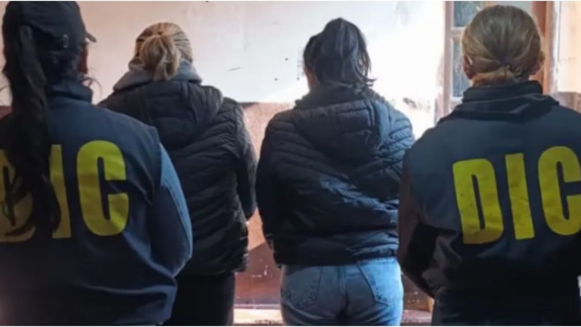 Hizo un trío, lo extorsionaron y terminó pagando $1.500.000