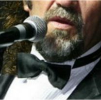 Fue internado de urgencia un reconocido humorista argentino: está grave