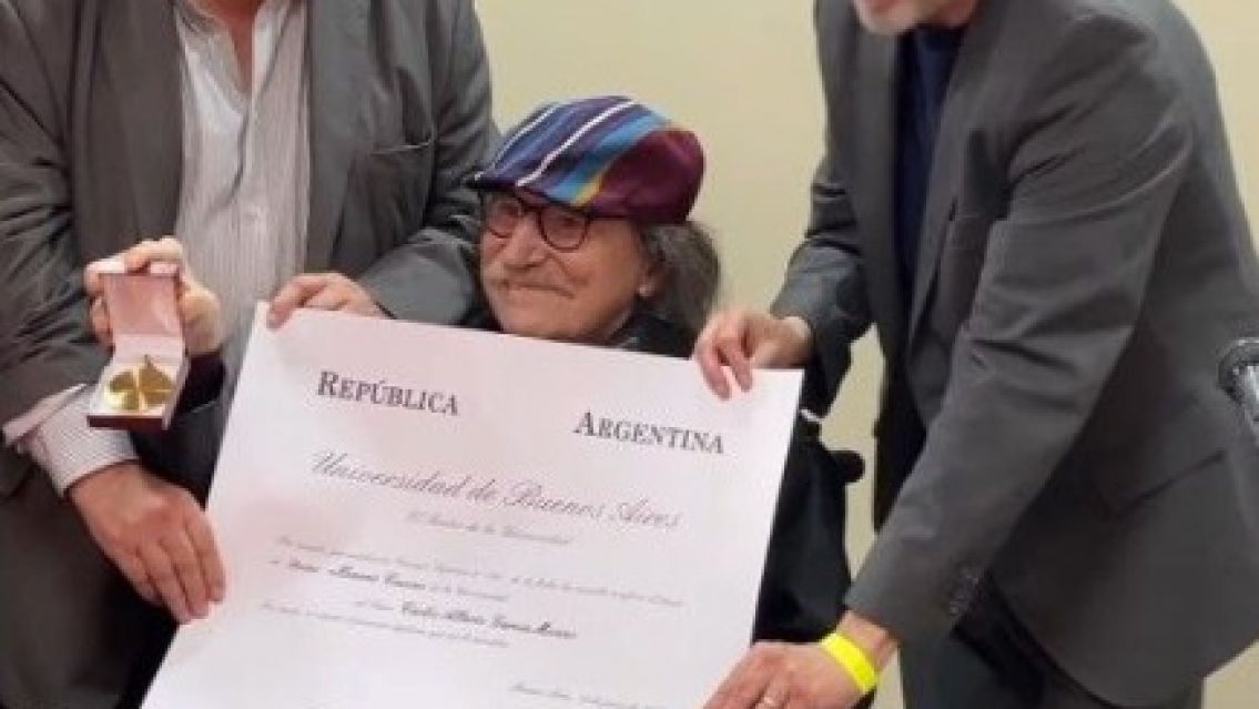 El ins�lito titulo universitario que recibi� Charly Garc�a: "Lo logr�"