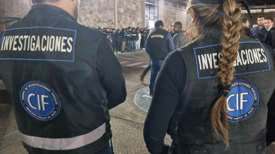 Tiros y gritos en comisar�a: polic�as tomaron la peor decisi�n