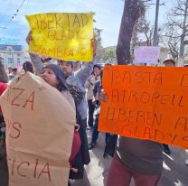 Tensión en San Salvador: feriantes piden la liberación Gladys Zambrano