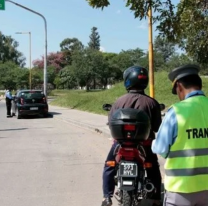 Jujeño se hizo el piola y quiso coimear al de tránsito: la reacción del agente fue espectacular