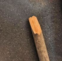 Jujeña se cansó de los golpes de su ex y lo agarró con un palo de escoba