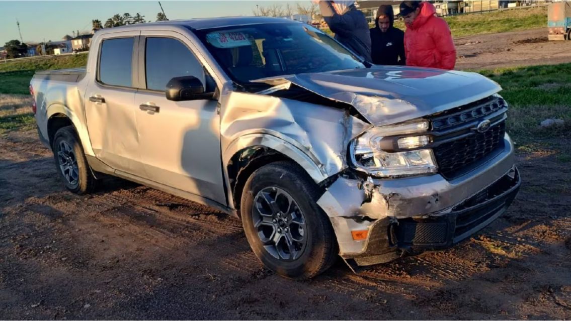 Chilenos que estuvieron detenidos por los incidentes en Independiente chocaron en la ruta