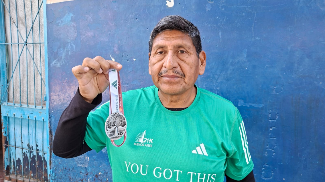 Alberto Cachambe, el atleta de 64 años que deja a Jujuy en lo más alto