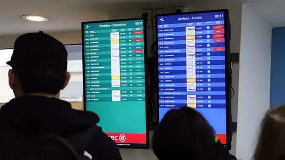 M�s de 15 mil pasajeros varados por un nuevo paro de controladores