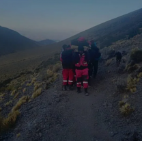 Rescate extremo en Tilcara: caminaron horas por un sendero inhóspito para salvar a una mujer