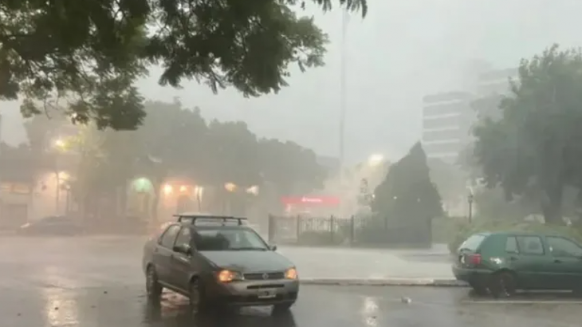 La Tormenta de Santa Rosa golpe� varias provincias: inundaciones, evacuados y granizo