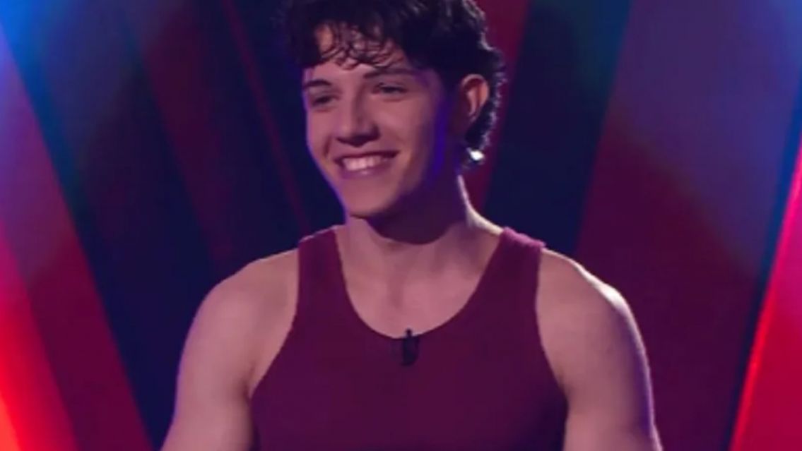 Perdi� a sus pap�s, cr�a a su hermana y es la revelaci�n de La Voz Argentina