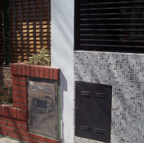 "Que alguien avise urgente a esa familia": juje&ntilde;o pas&oacute; por una casa y vio algo desesperante