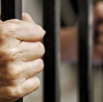 Fue preso por abusar de su hijastra de 7 a&ntilde;os y lo que le hicieron en la c&aacute;rcel es terrible