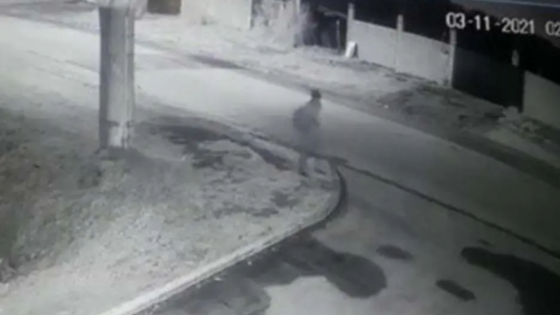 C�maras capturaron a "un alma en pena": es el chico que muri�, dijeron