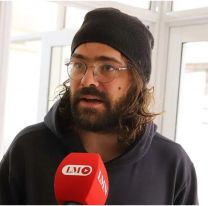 Peter Lanzani pasó por un peluquero para una obra de teatro y quedó irreconocible