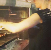 La nueva vida de Mariana Nannis: filtraron una foto que la muestra trabajando en una parrilla