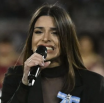 Destruyeron el corazón de Euge Quevedo por como cantó el Himno: ella salió a defenderse
