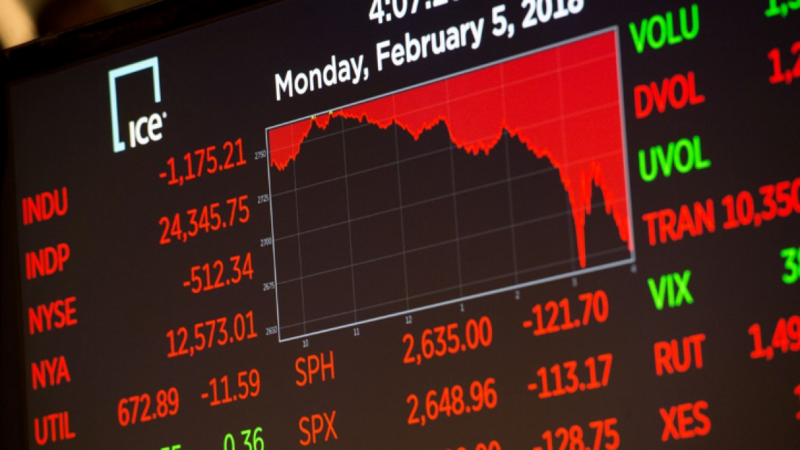 Lunes negro, sube el d�lar y caen hasta 20% las acciones argentinas en Nueva York