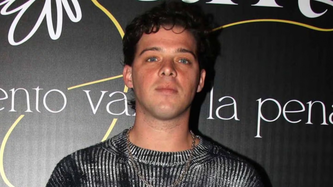 �Otro que "se casa"? No sab�amos ni que estaba en pareja... Santi Maratea