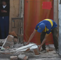 Motociclista se incrustó en una casa, aplastó a una nena de 3 años y murió