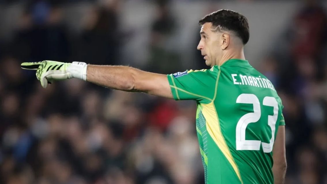 El Dibu Mart�nez estall� de bronca por el arbitraje del partido frente a Ecuador