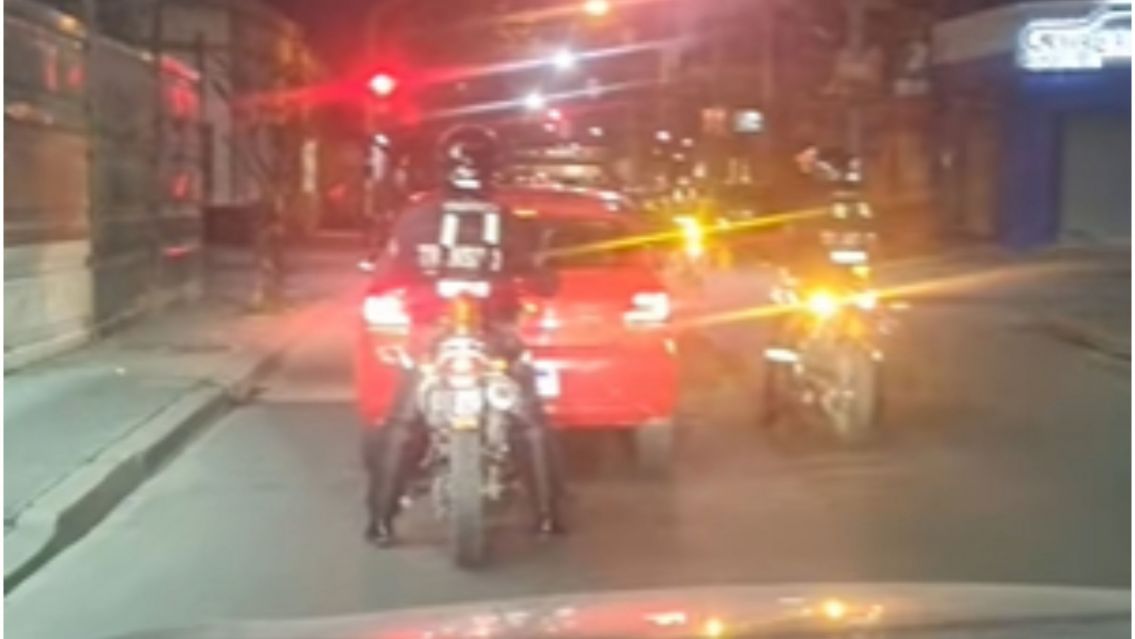 Cuatro motos para llevar a un auto": pol�mica por los operativos contra Uber en Jujuy