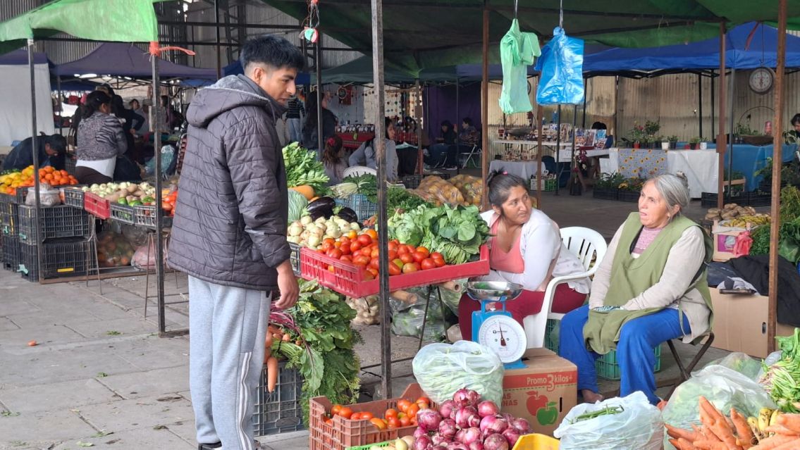 La tremenda Feria Campesina que hay en la Vieja Estaci�n con muy buenos precios