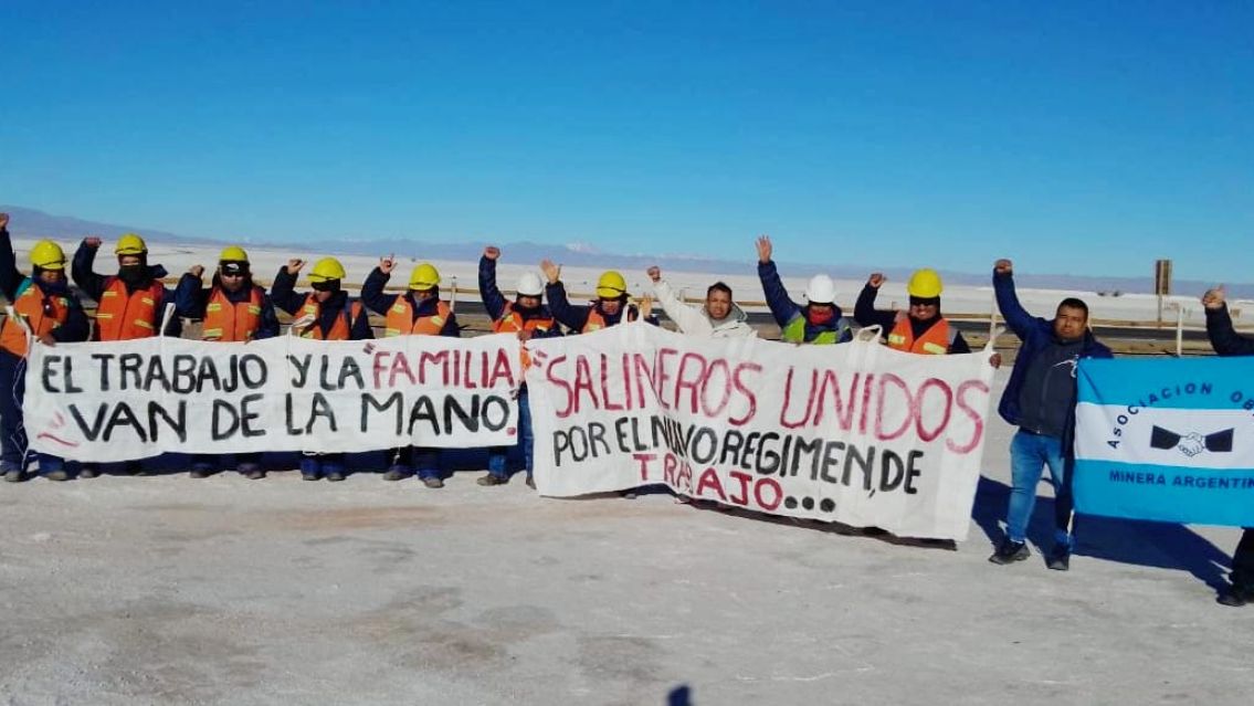 Trabajadores salineros de Jujuy se declaran en alerta ante despidos y reclamos laborales