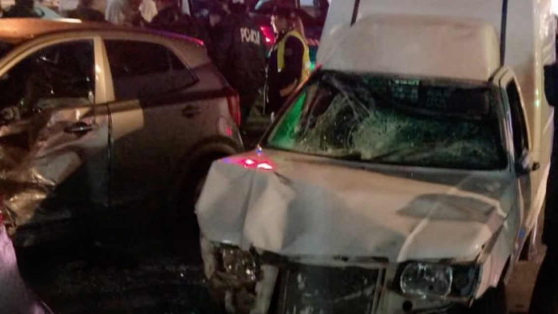 Se fue de joda, tom� alcohol, agarr� la camioneta y atropell� a cuatro personas