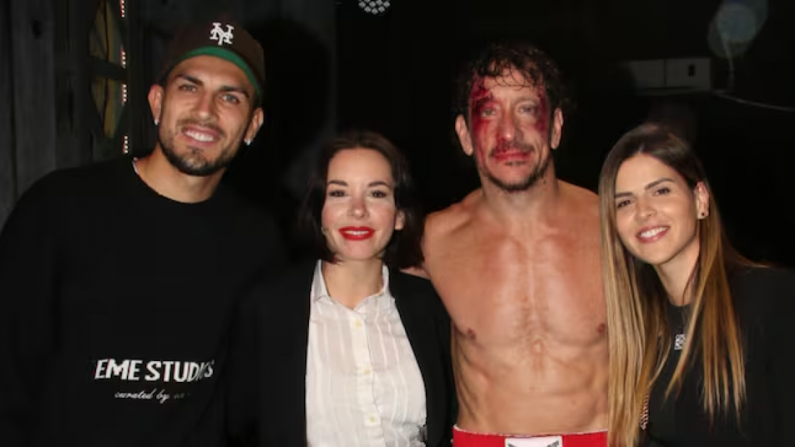 Leandro Paredes se mostró con su esposa en el teatro, fue a ver a Nico Vázquez