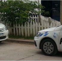 Dos policías a las trompadas tras enterarse que salían con el mismo