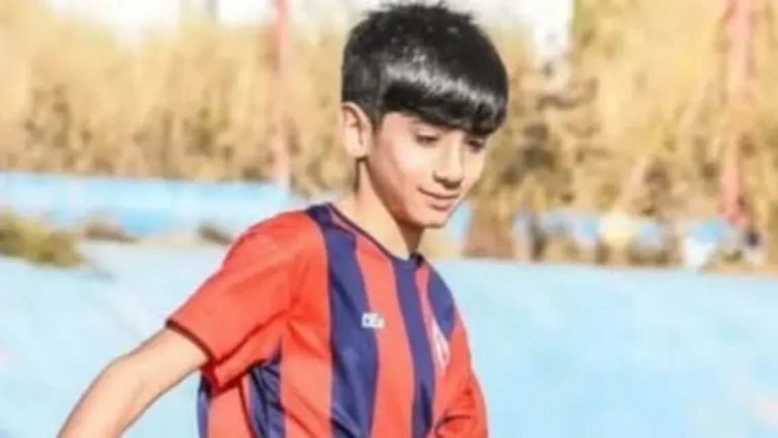 Nenito muri� mientras jugaba al f�tbol: as� lo despidieron