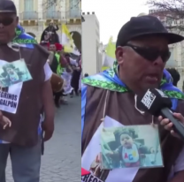 Milagro en vivo: un nene empezó a caminar por primera vez frente a la Catedral de Salta