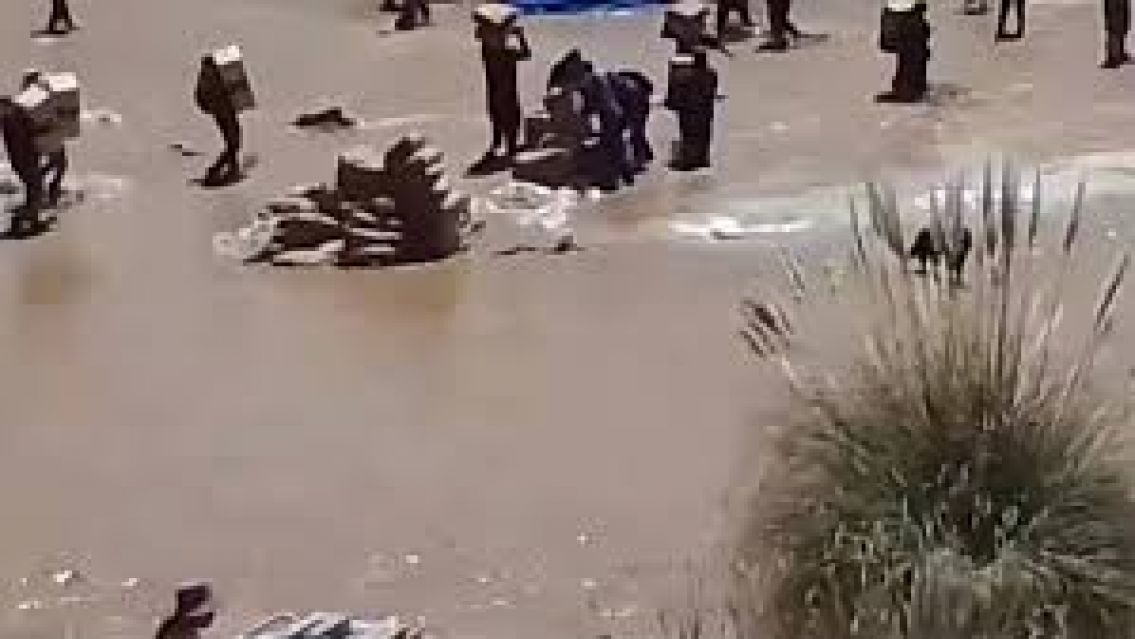 "Parece la India": Denuncian grave contaminaci�n en el r�o que separa Jujuy de Bolivia