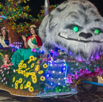 Qué carrozas desfilan esta noche en la FNE