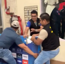 Escándalo en el 'súper': compró un 'tele' a 547 pesos y no se lo querían entregar