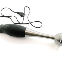 Minipimer o licuadora: ¿cuál conviene elegir?