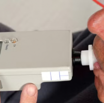 Norteño pasado de machado: cuadruplicó el límite de alcoholemia al volante