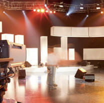 "Son unos abusadores": la artista argentina que terminó a los gritos con unos hombres 