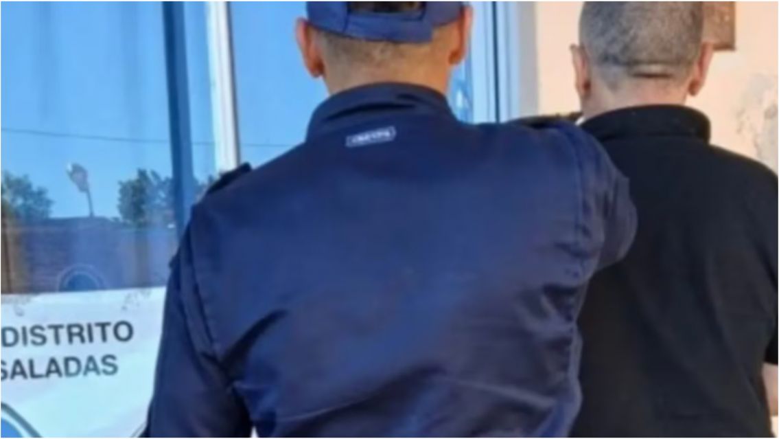 Amigos se tomaron todo, uno se transformó en "monstruo" y terminó en algo aberrante