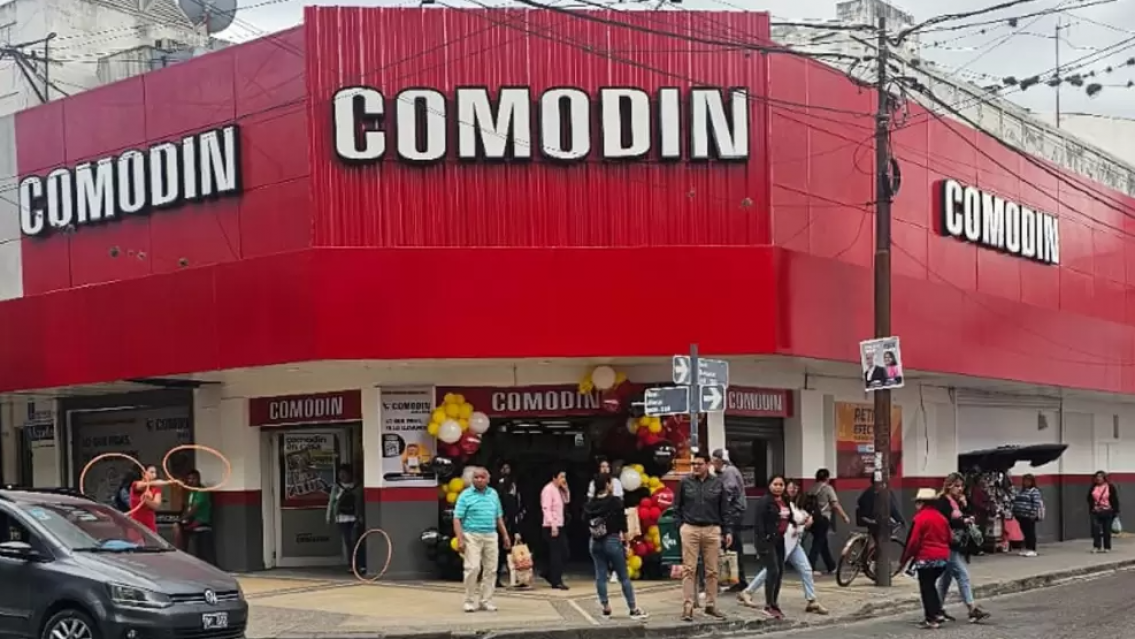 Supermercados Comodín abre su nueva sucursal express en Alvear y Balcarce