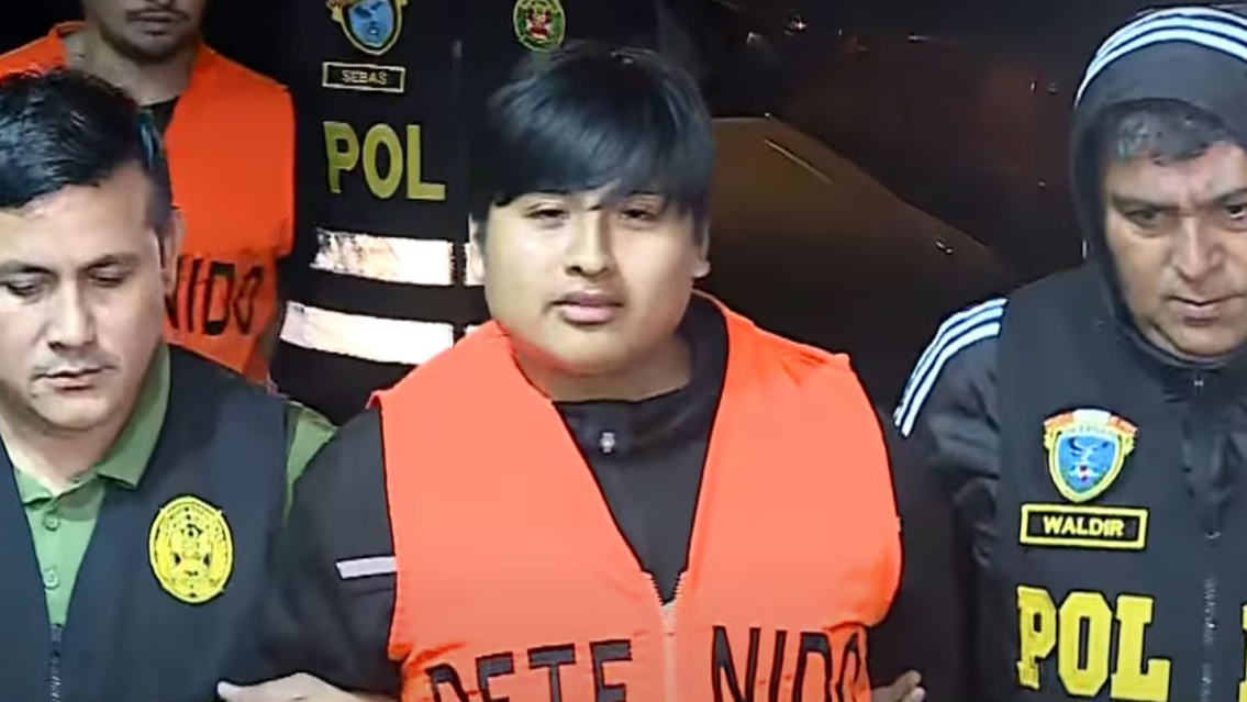 "Pequeño J" no se aguantó, le mandó un mensaje a su novia y así lo agarraron