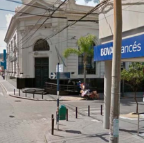 Cierran los bancos por tres días: cuándo y cómo retirar dinero durante el fin de semana largo