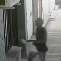 Jujeño de 18 años rompió la vidriera de un local y terminó detenido