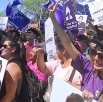 Cientos de jujeños viajaron a Buenos Aires para el show de Javier Milei