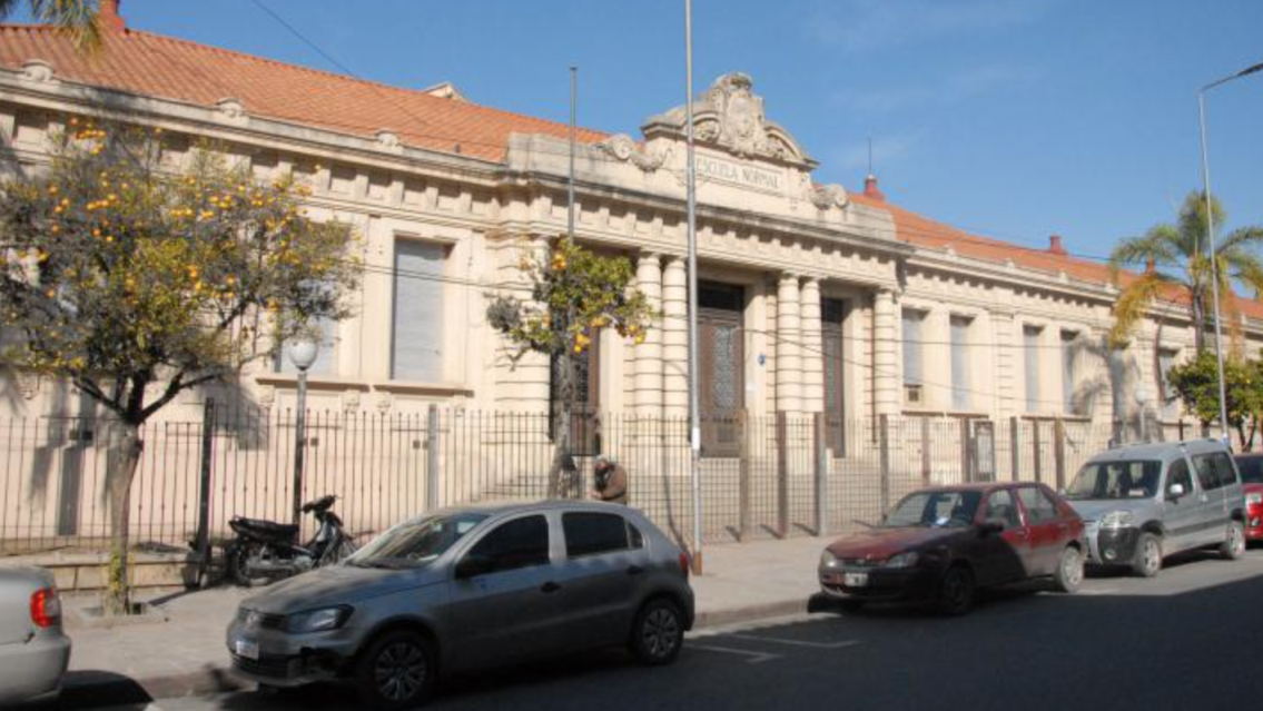 $100.000 para la Cooperadora: padres estallaron por el monto en la Escuela Normal de Jujuy