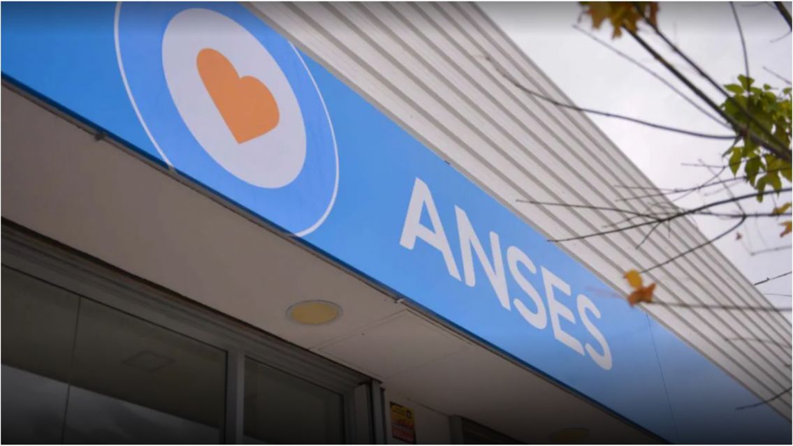 Cómo cobrar la devolución del 20% de la AUH de ANSES: paso a paso
